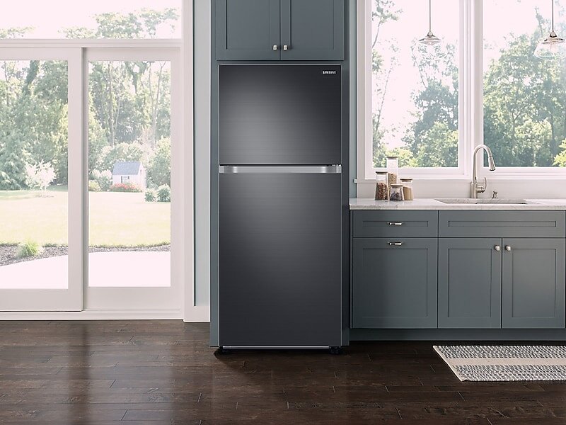 Samsung RT21M6215SG 21 Cu. Ft. Top Freezer Refrigerator with FlexZone™, Ice Maker, and Twin Cooling Plus™ in Black Stainless Steel