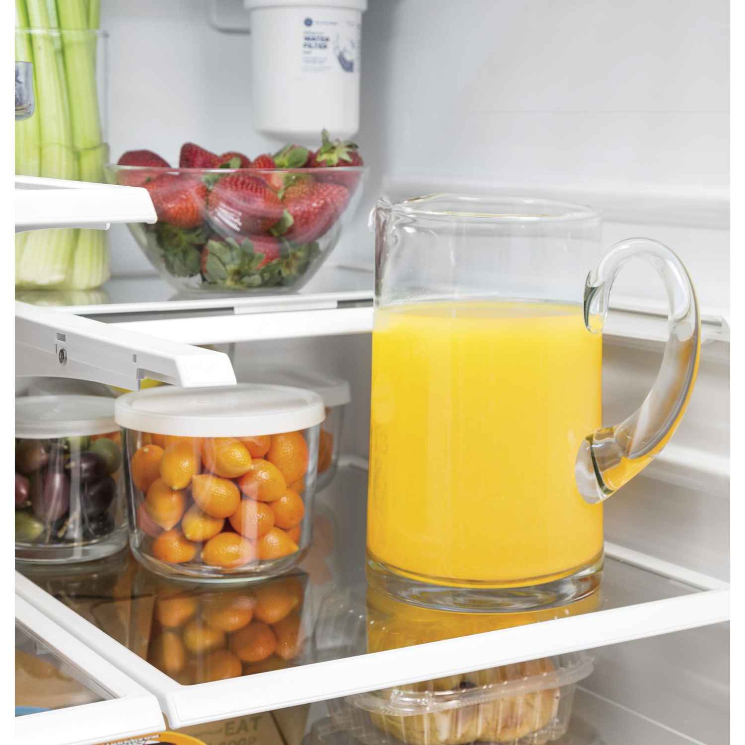 GE 33-inch Counter-Depth French-Door Refrigerator with Ice Maker