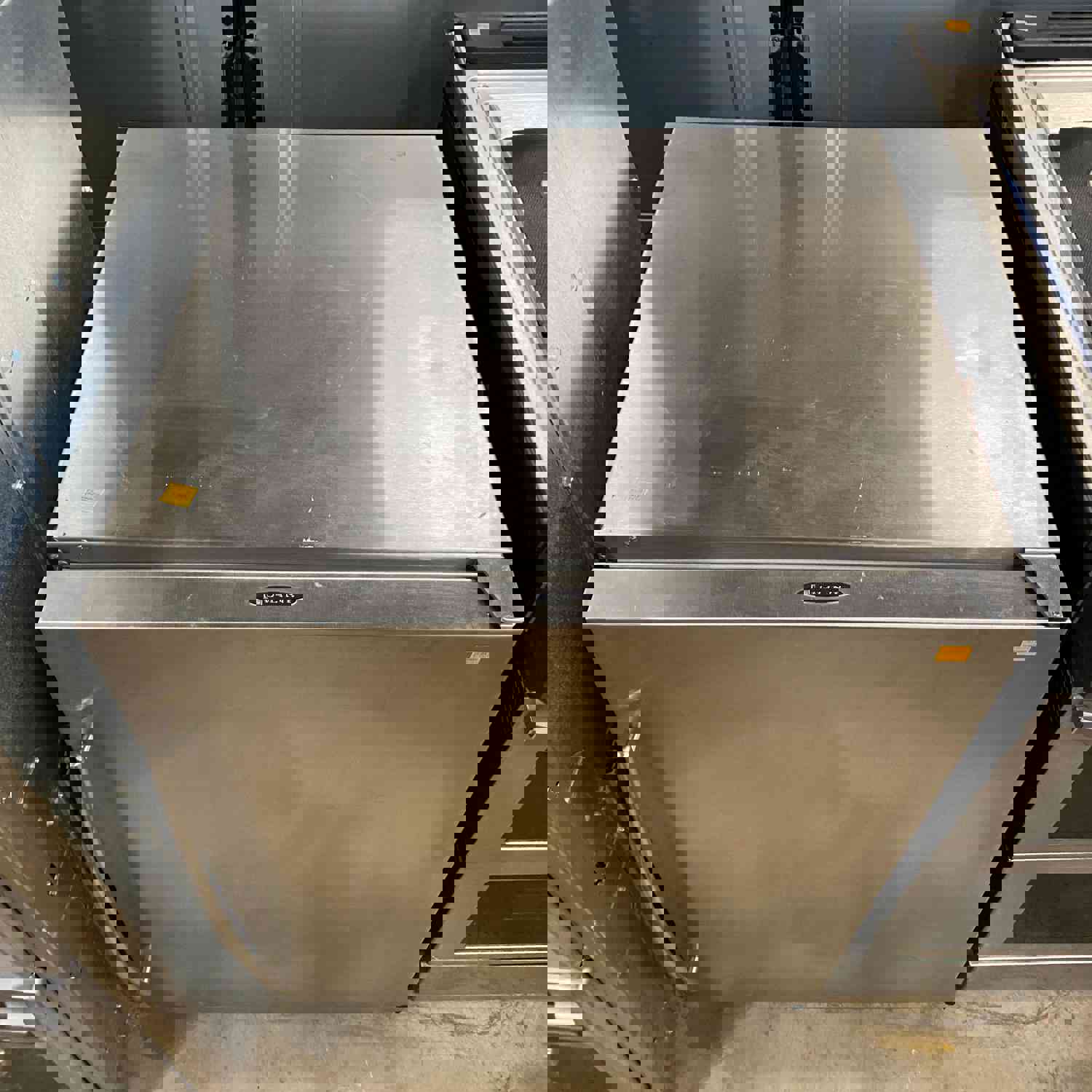 Refurbished Uline Échelon™ 24" Built-In Combo Ice Maker/Refrigerator U-C02075FS-00