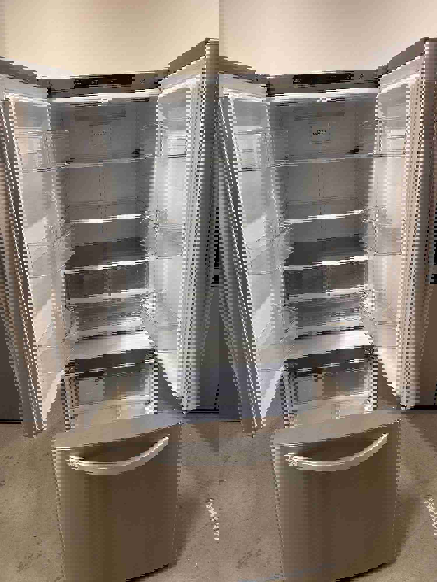 LG 25.1 Cu. Ft. French Door Refrigerator with Ice Maker - Stainless Steel