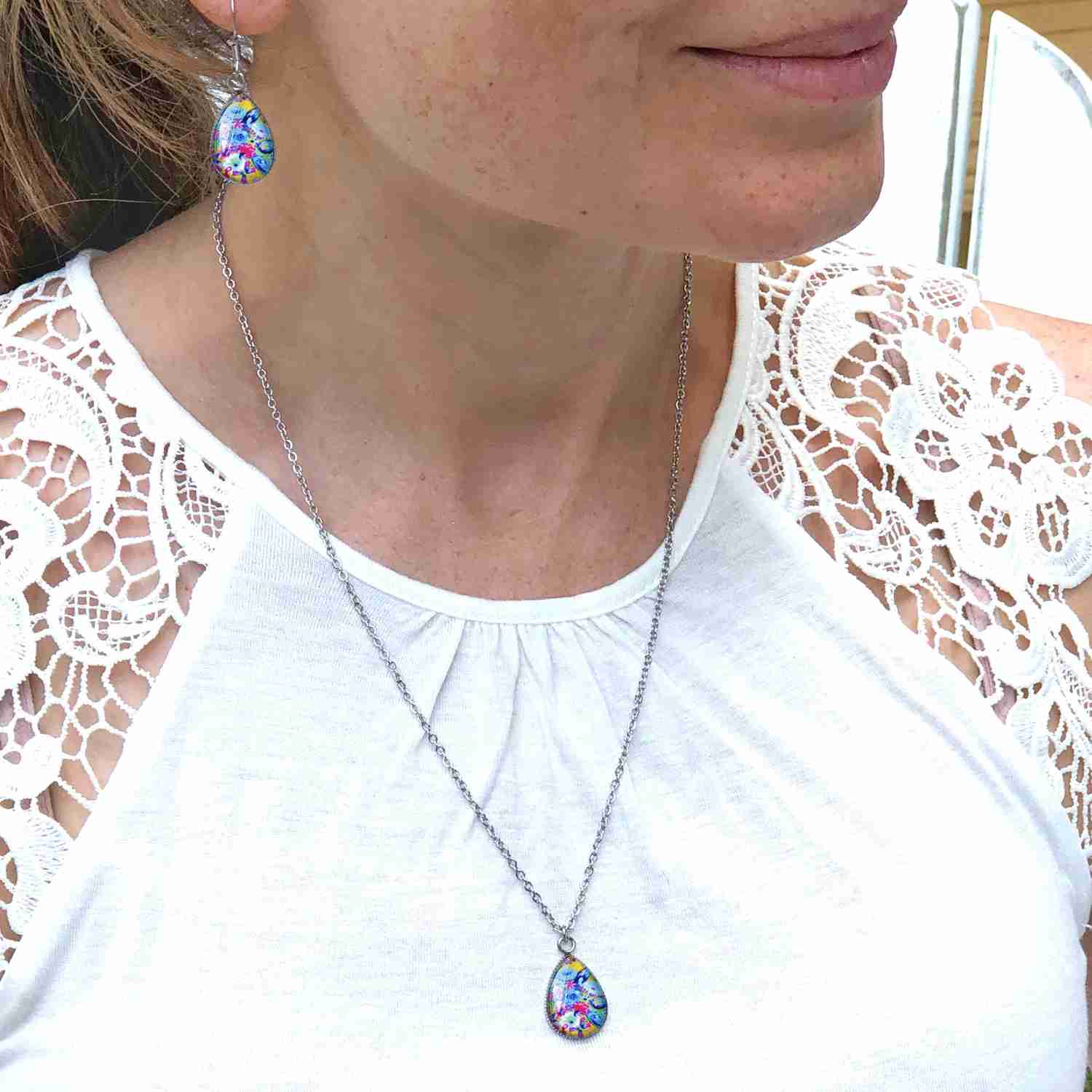 Stylish Art-Inspired Stainless Steel Teardrop Necklace & Earring Set