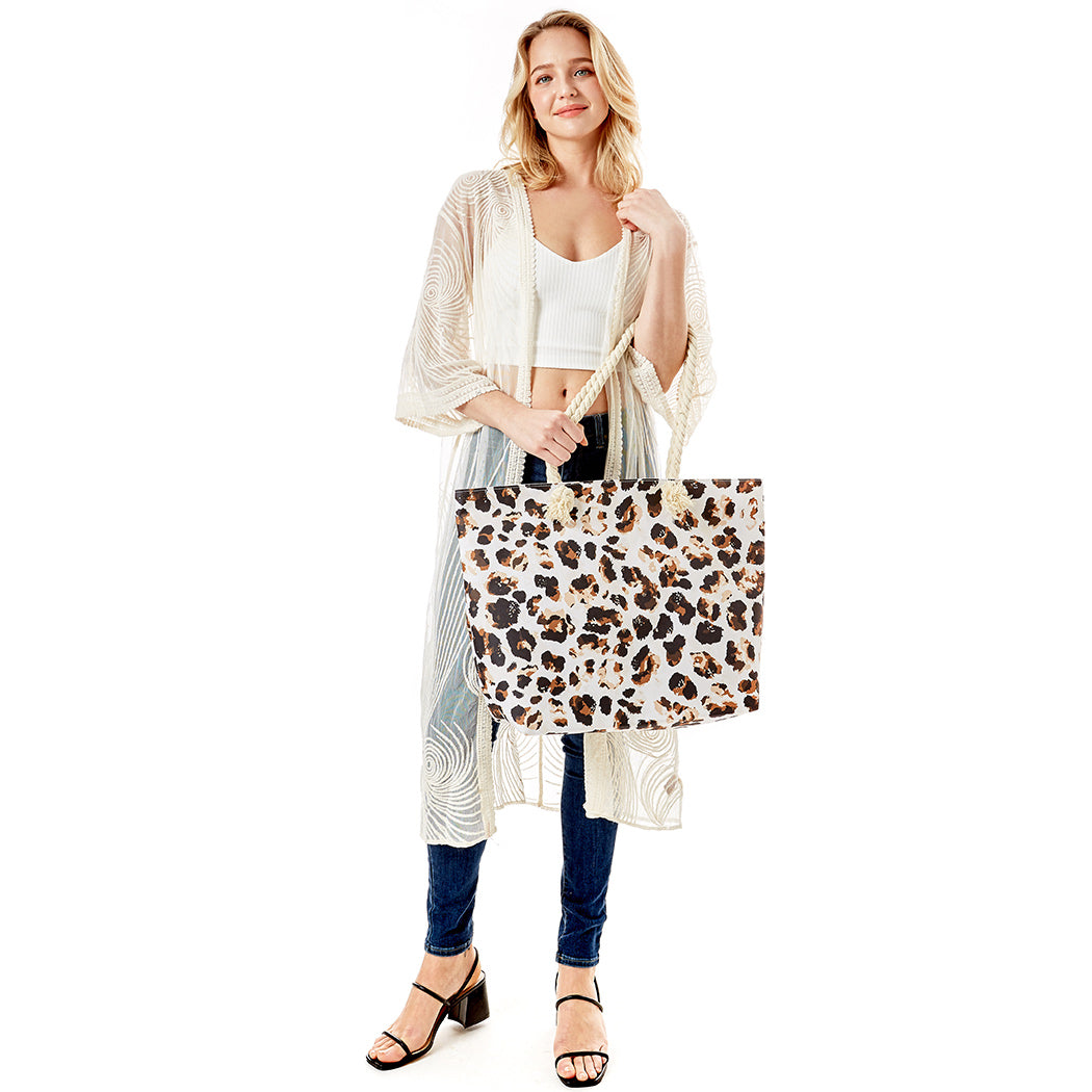 Stylish Leopard Print Cheetah Jute Tote Bag