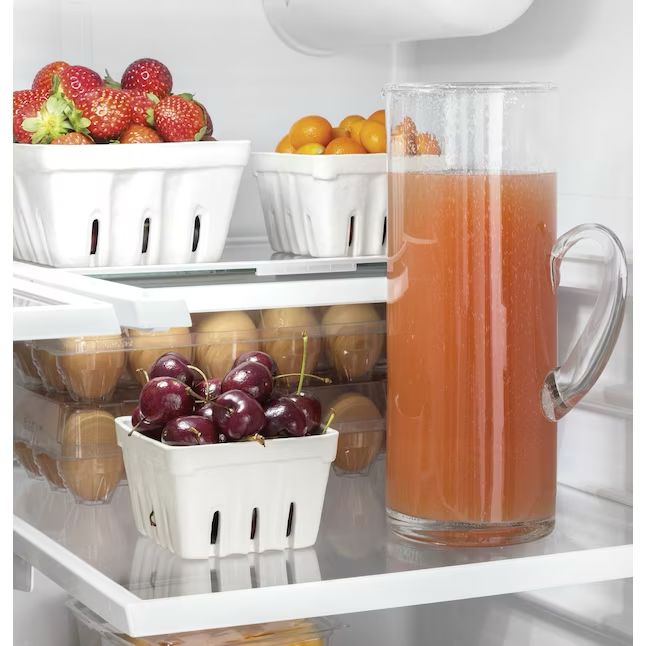 GE 27-cu ft French Door Refrigerator with Ice Maker and Water Dispenser