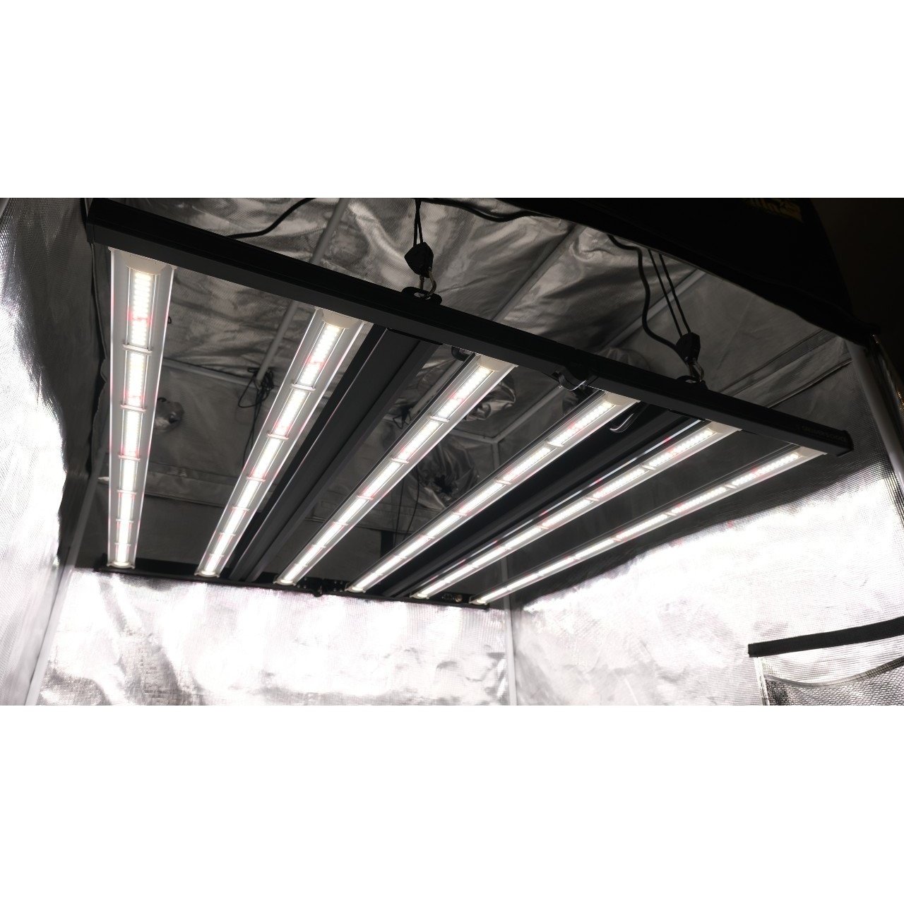 Growers Choice ROI-E680S Enhanced LED Grow Light