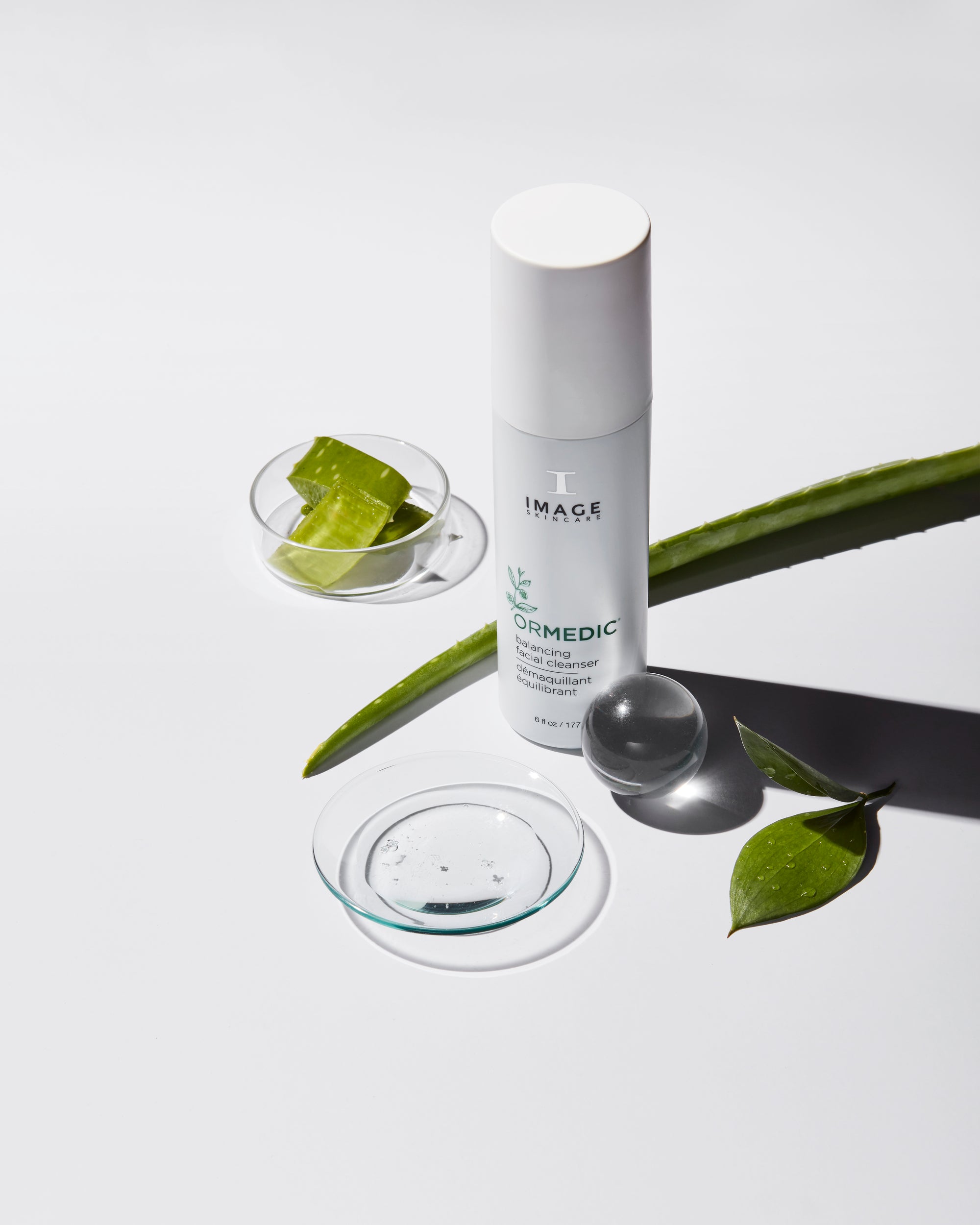 IMAGE Skincare ORMEDIC Balancing Facial Cleanser - Gentle Foaming Cleanser