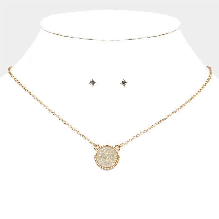 Glamorous Druzy Stone Pendant Necklace