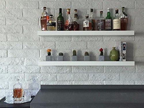 Elegant Crystal Decanter with Vintage Square Design for Whiskey, Wine, Bourbon, Tequila, Scotch