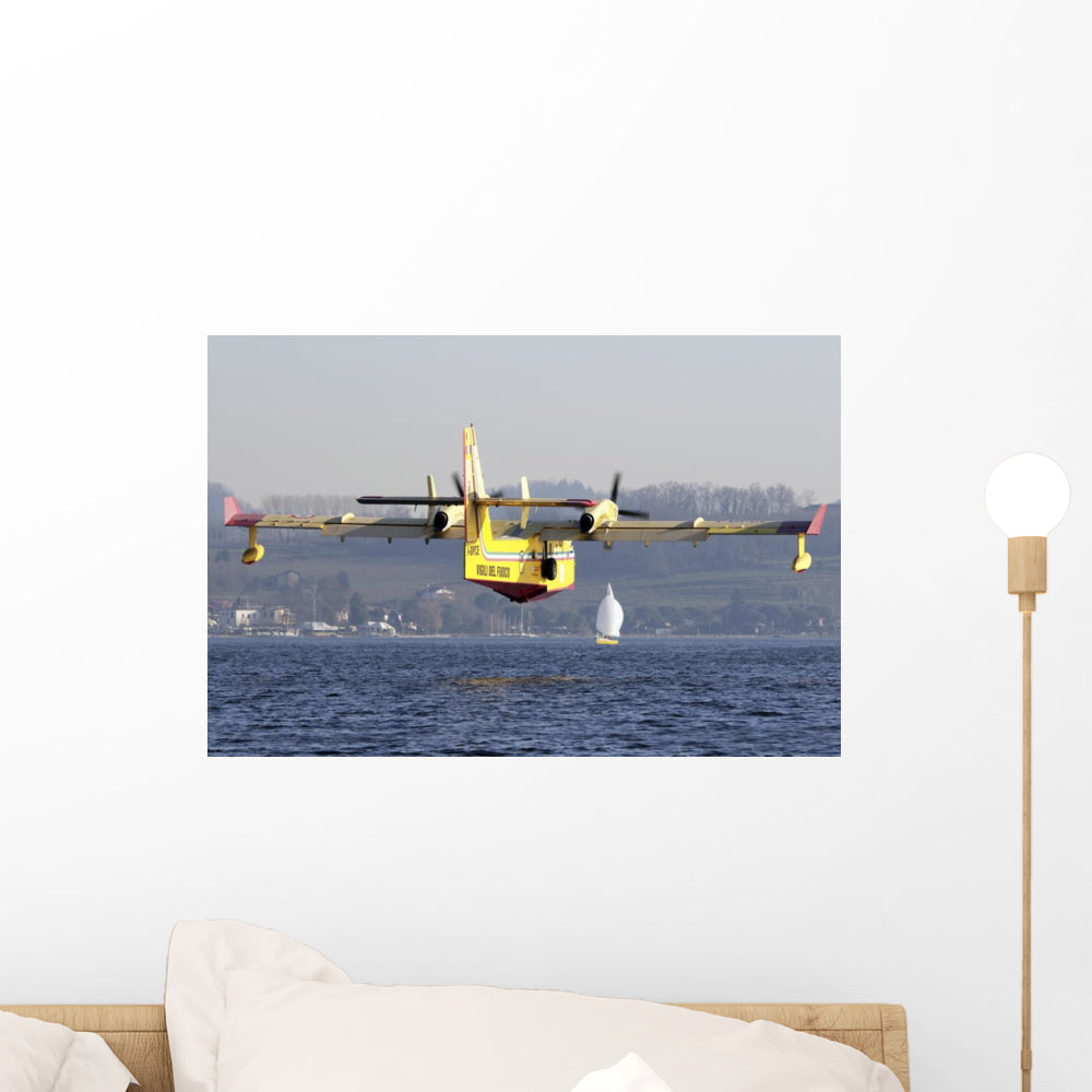 Italian Fire Hunter Wall Decal - CL-415