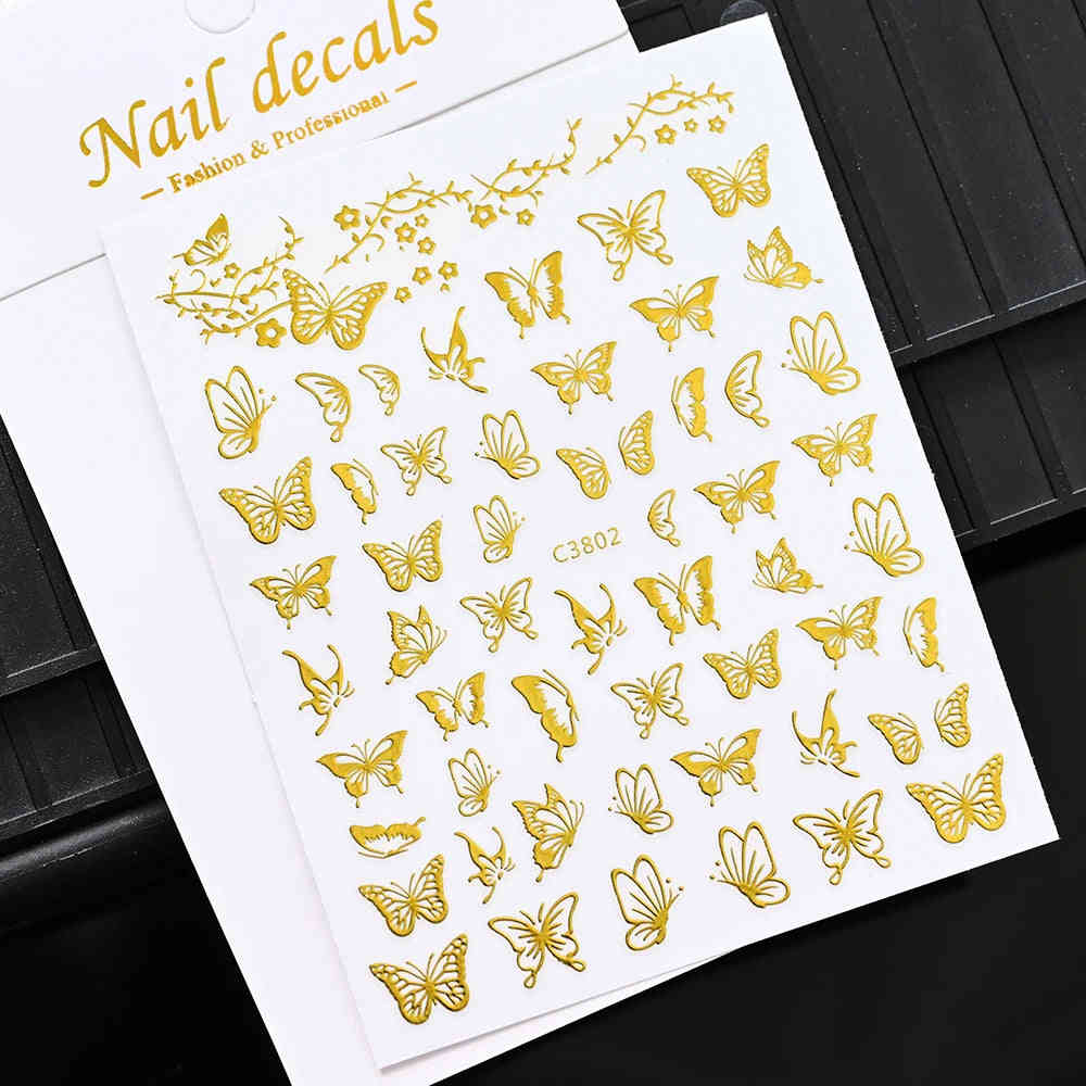 Elegant Daisy Flower Nail Art Stickers with Embossed Design