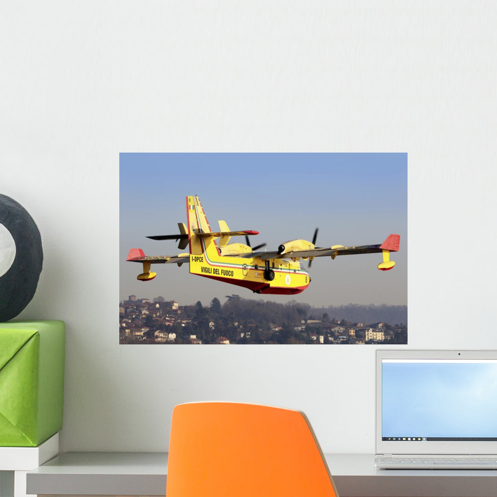 Italian Fire Hunter Town Wall Decal - CL-415