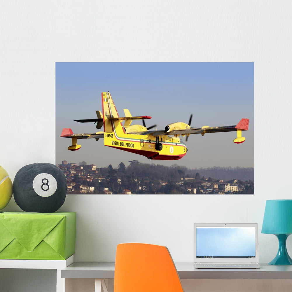 Italian Fire Hunter Town Wall Decal - CL-415