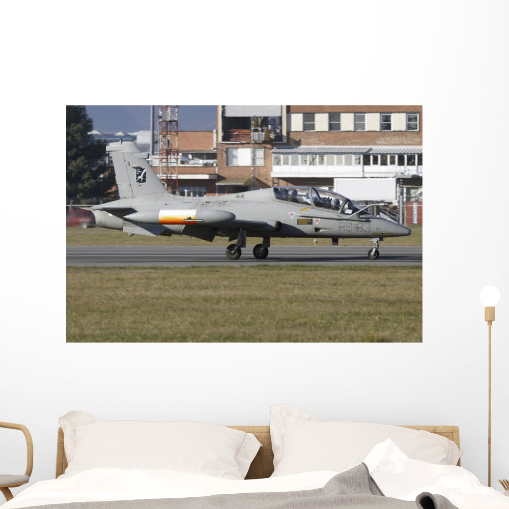 Italian Air Force Grounded Wall Decal - Vibrant Decor for Any Space