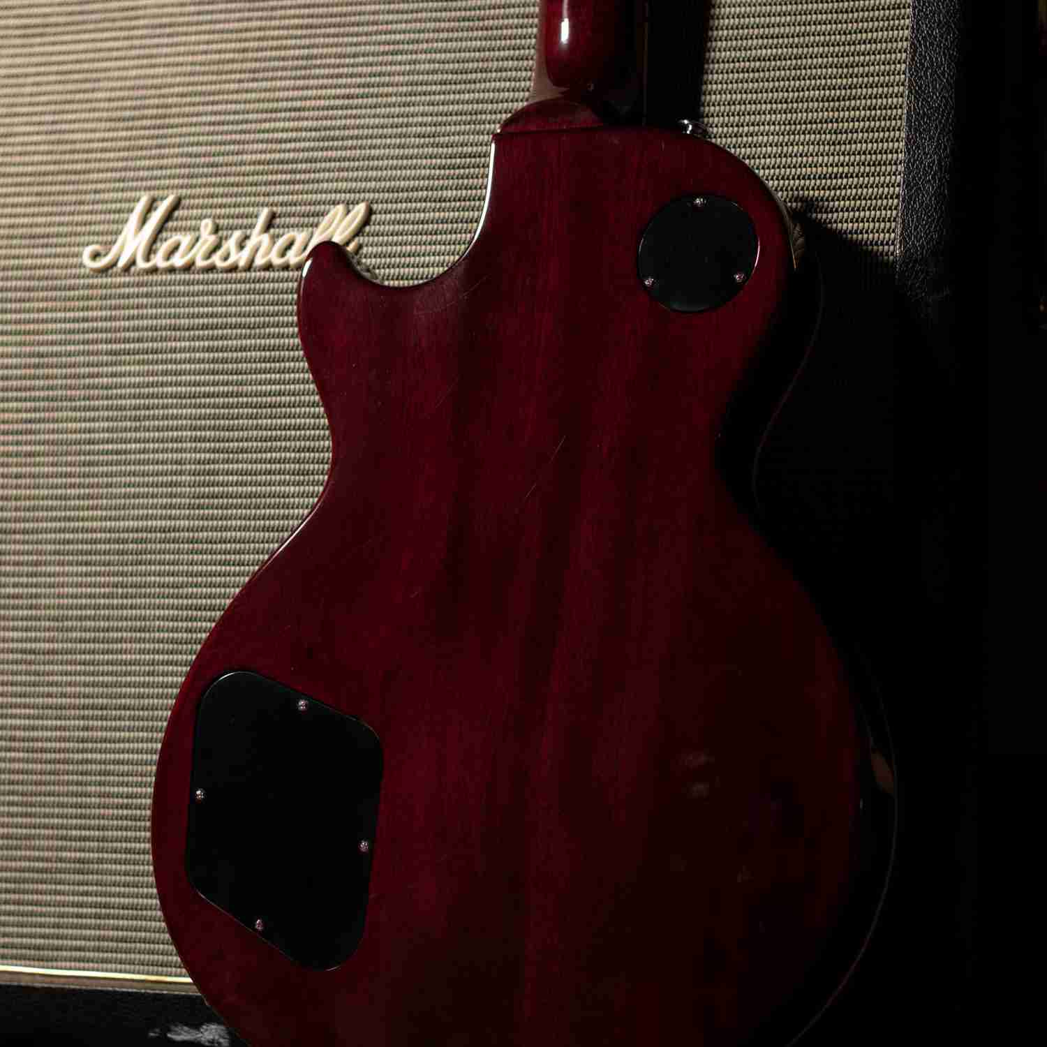 Gibson Les Paul 70s Deluxe Wine Red Electric Guitar with Hard Shell Case