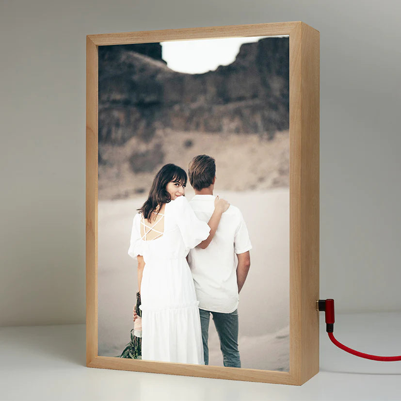 Elegant LED Illuminated Picture Frame, 20x30 cm