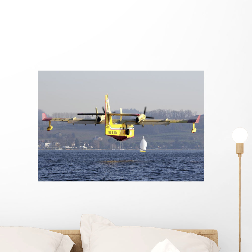 Italian Fire Hunter Wall Decal - CL-415