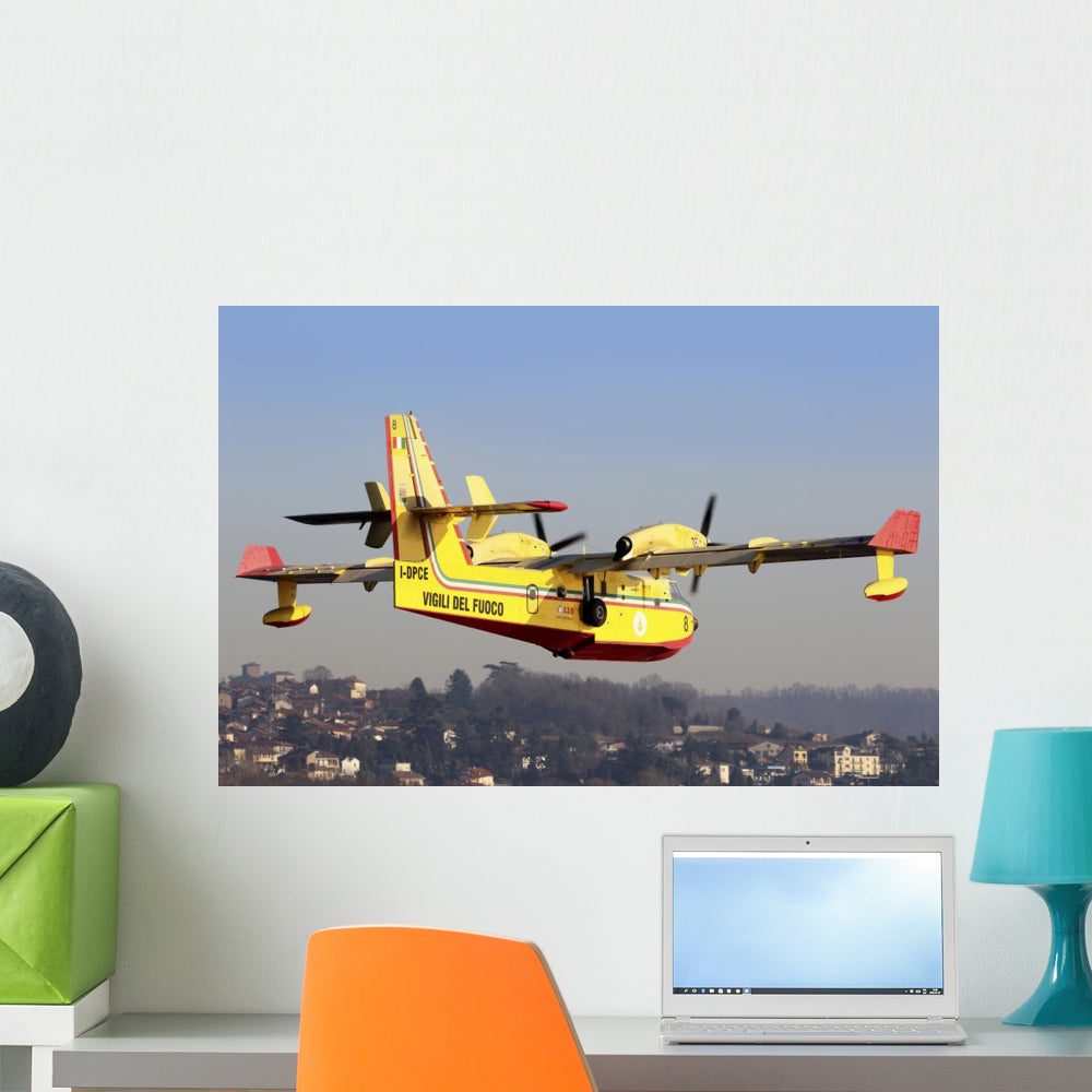 Italian Fire Hunter Town Wall Decal - CL-415