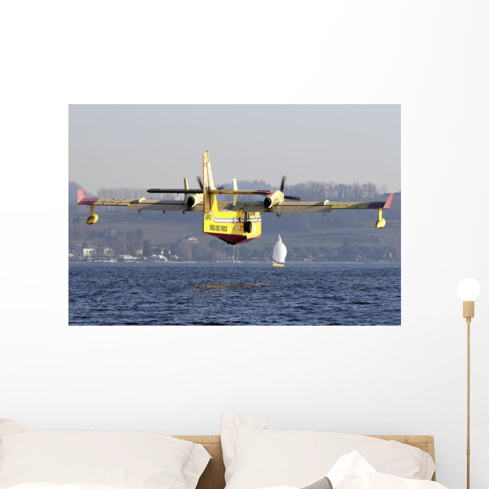 Italian Fire Hunter Wall Decal - CL-415