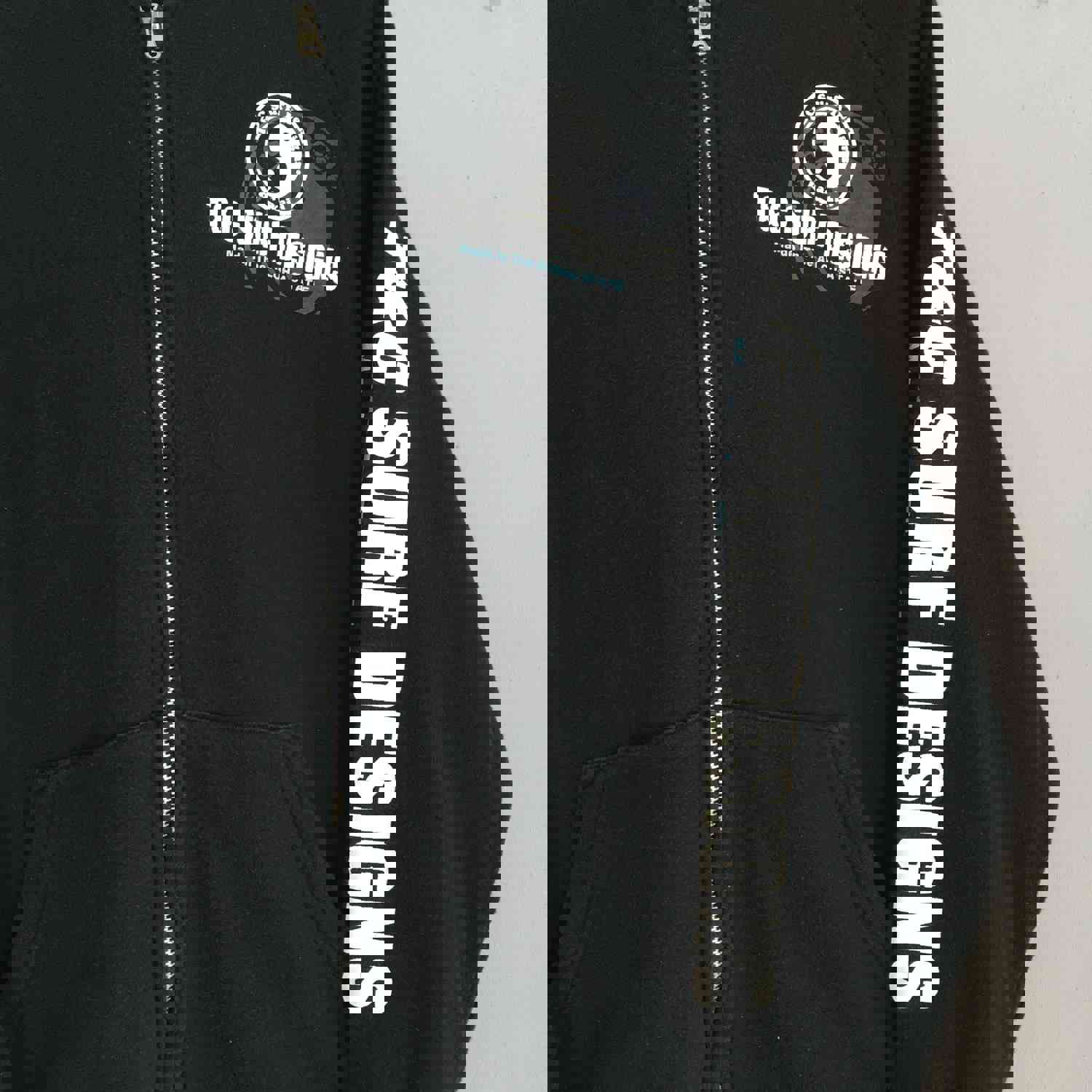 Vintage T&C Surf Designs Hoodie Sweater in Black, Size M
