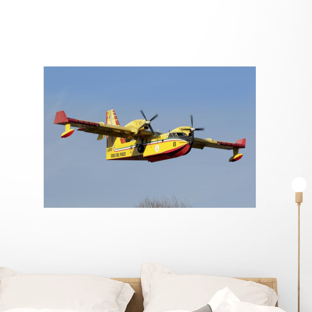 Italian Fire Hunter In-Flight Wall Decal - CL-415