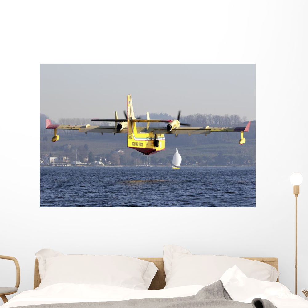 Italian Fire Hunter Wall Decal - CL-415