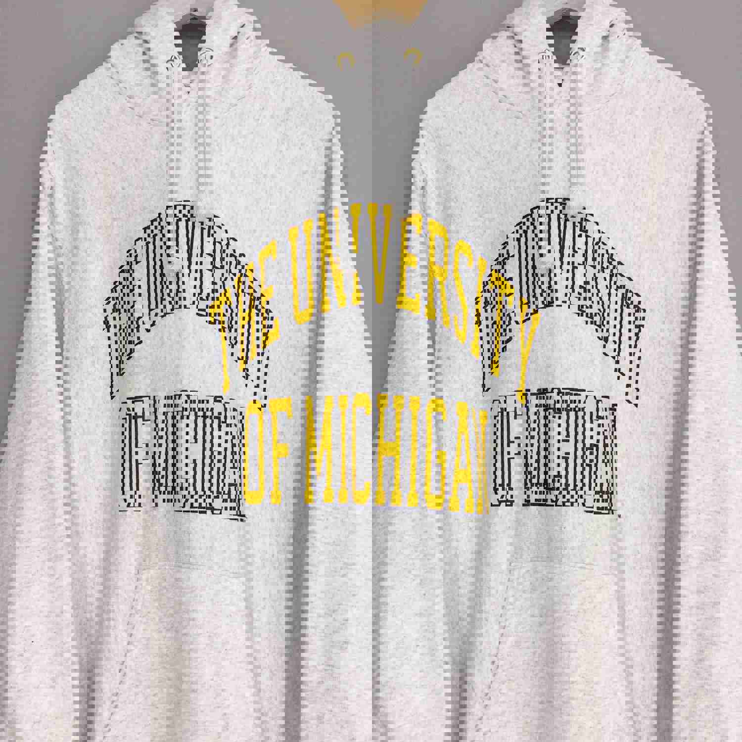 Vintage Michigan University Hoodie Sweater - Medium Size