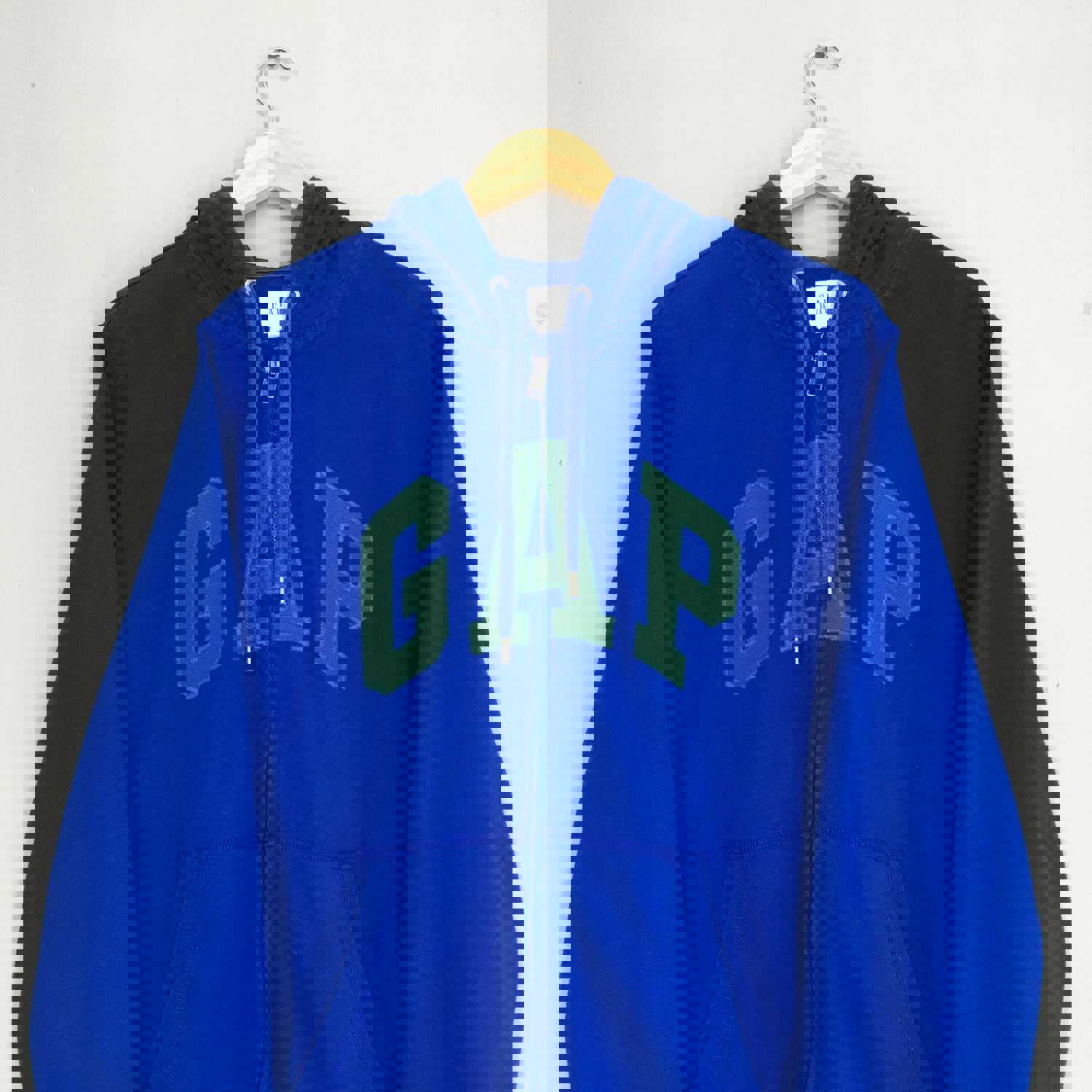 Vintage Gap Zipper Hoodie Sweatshirt - Medium Size, Blue
