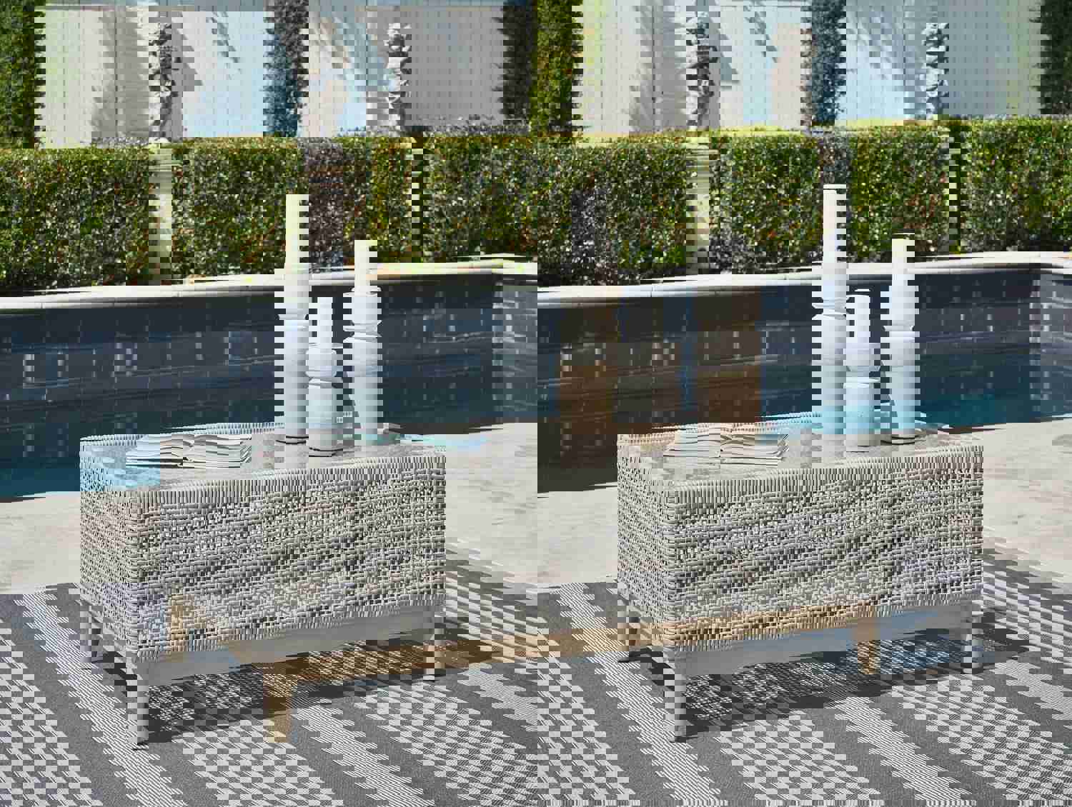 Outdoor Resin Wicker Rectangular Cocktail Table