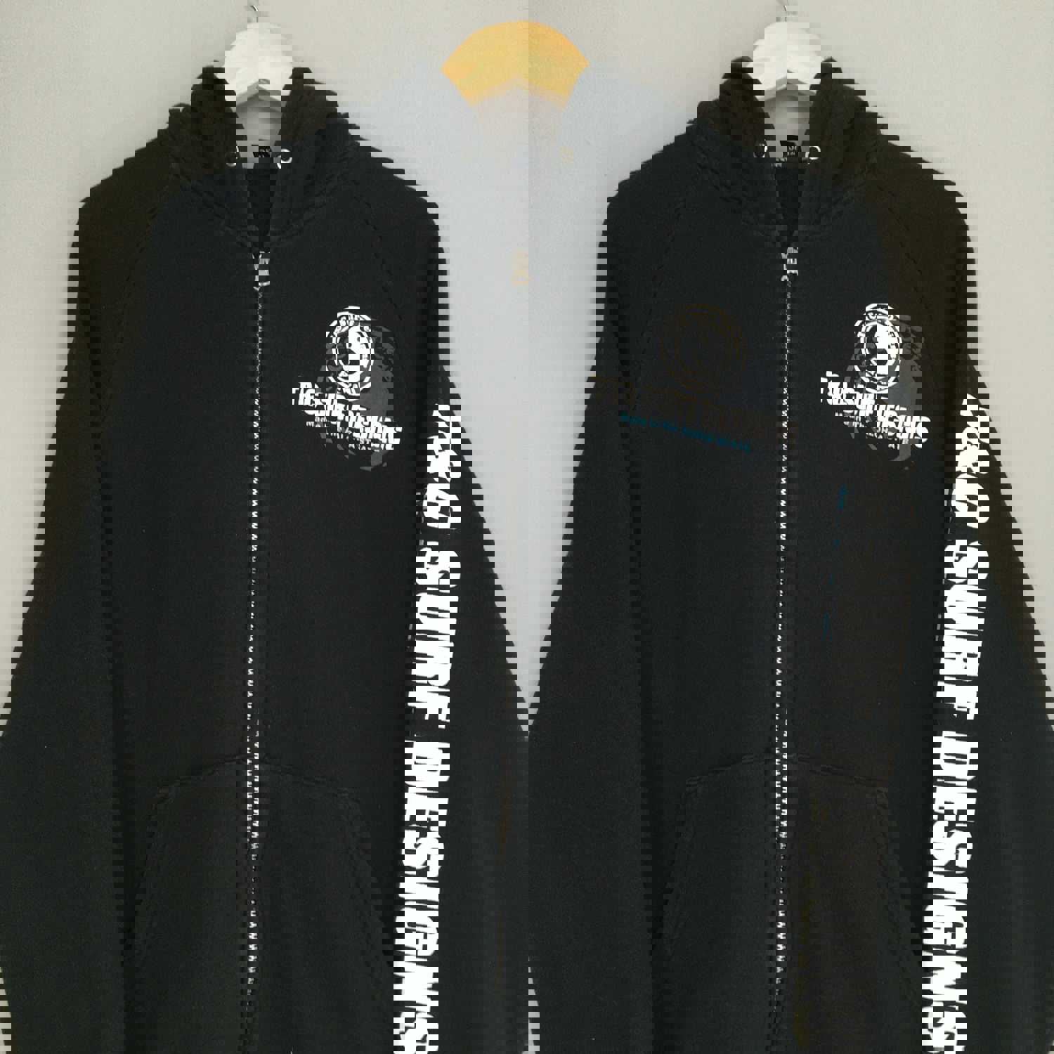 Vintage T&C Surf Designs Hoodie Sweater in Black, Size M