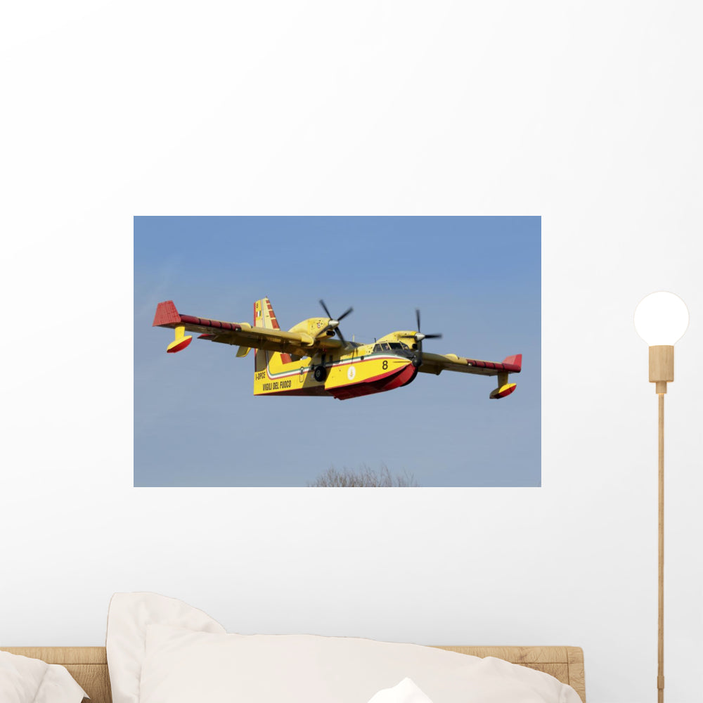 Italian Fire Hunter In-Flight Wall Decal - CL-415
