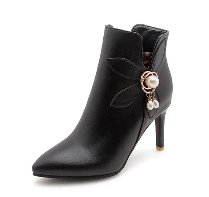 Stylish Women's Winter Ankle Boots with Decorative Flower