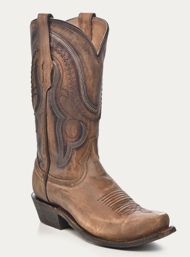 Rugged and Elegant Men's Cowboy Boots with Distressed Finish