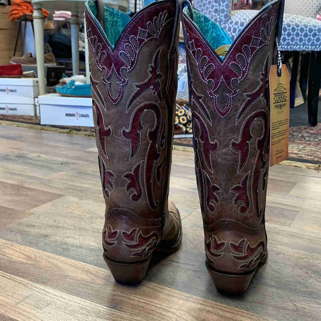 Corral Women's Snip Toe Orix Inlay & Embroidery Western Boots