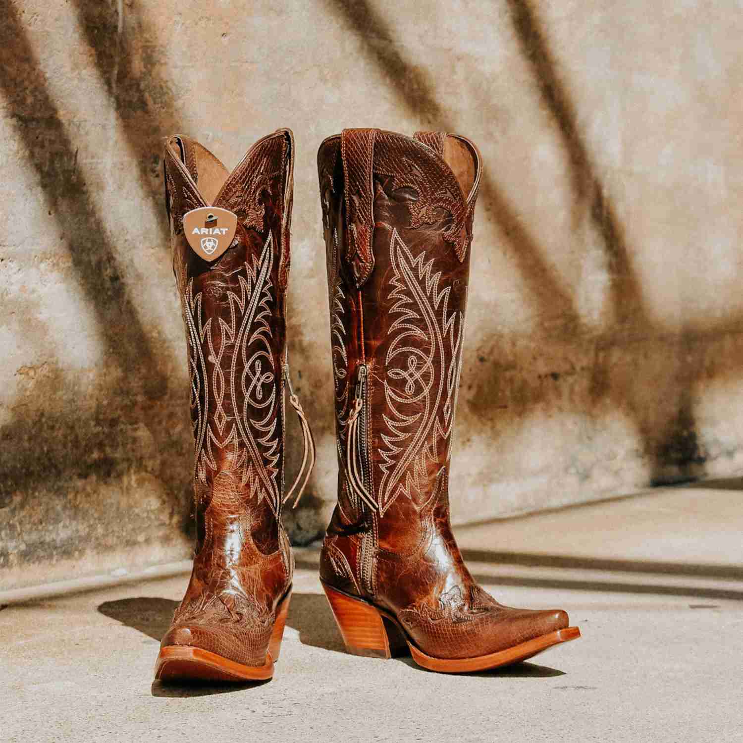Ariat Women's Geneva Stretch Fit Western Boot - Timeless Elegance