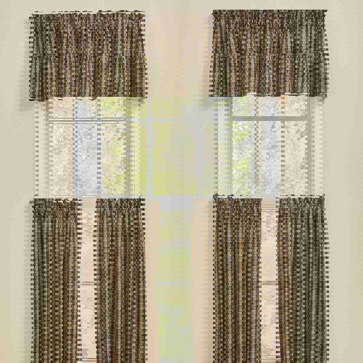 Sturbridge Ruffled Plaid Valance in Black and Tan