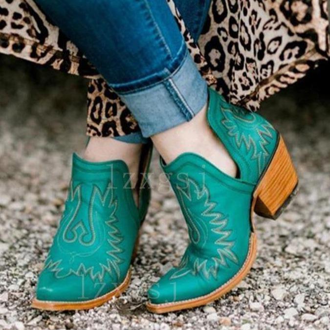 Stylish Women's Embroidered Chelsea Boots with Chunky Heel