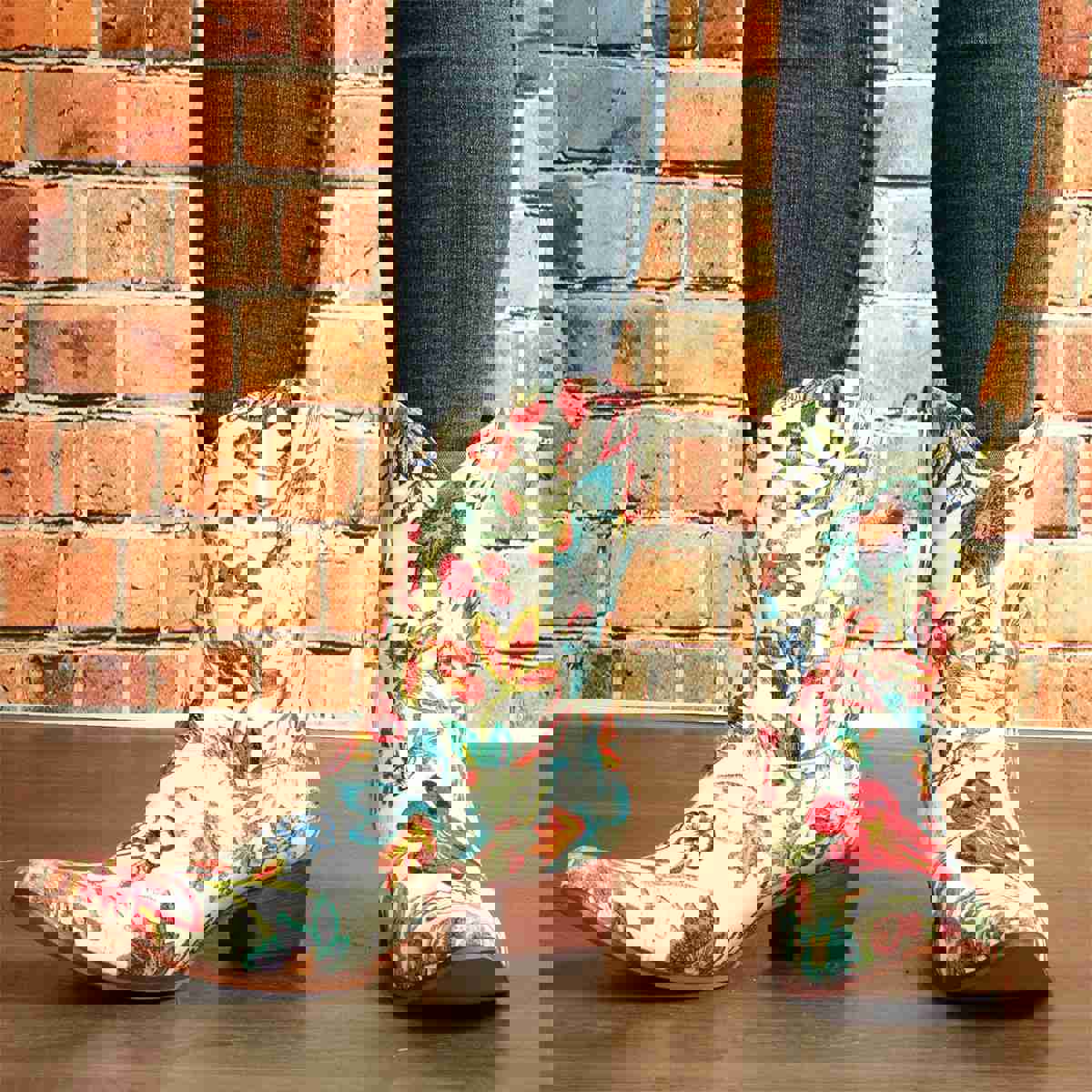 Women's Embroidered Floral Chunky Heel Slip-On Short Boots