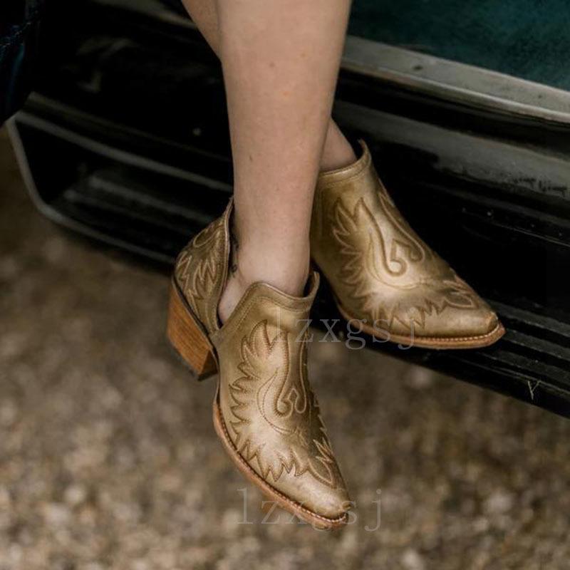 Stylish Women's Embroidered Chelsea Boots with Chunky Heel