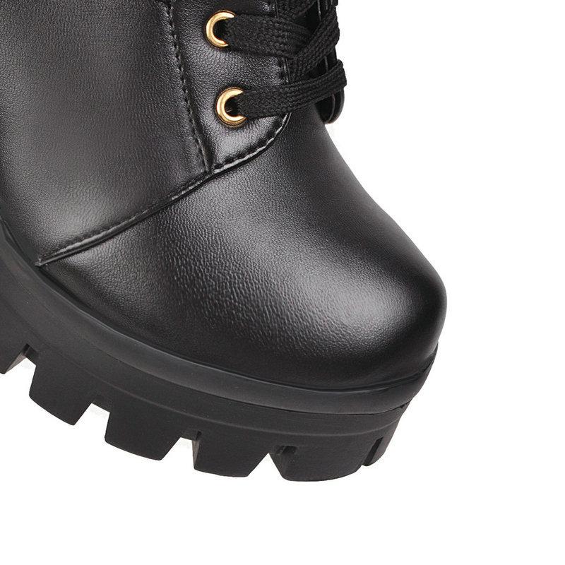 Stylish Women's Ankle Boots with Chunky Heel