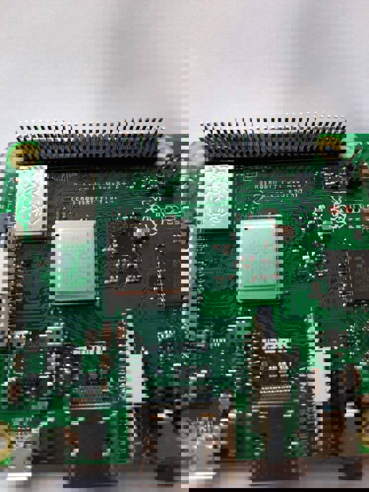 Raspberry Pi 3 Model B+ - 1.4GHz Quad-Core, 1GB RAM, WiFi & Bluetooth