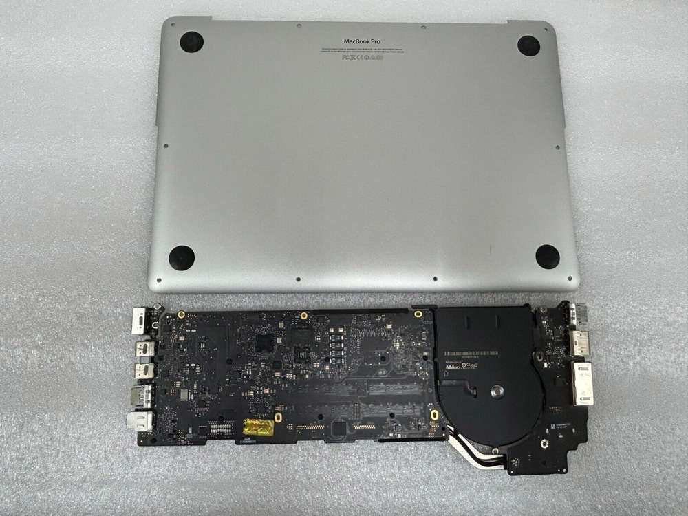 Apple MacBook Pro 13 A1502 2013/2014 Logic Board with 2.4GHz i5, 8GB RAM