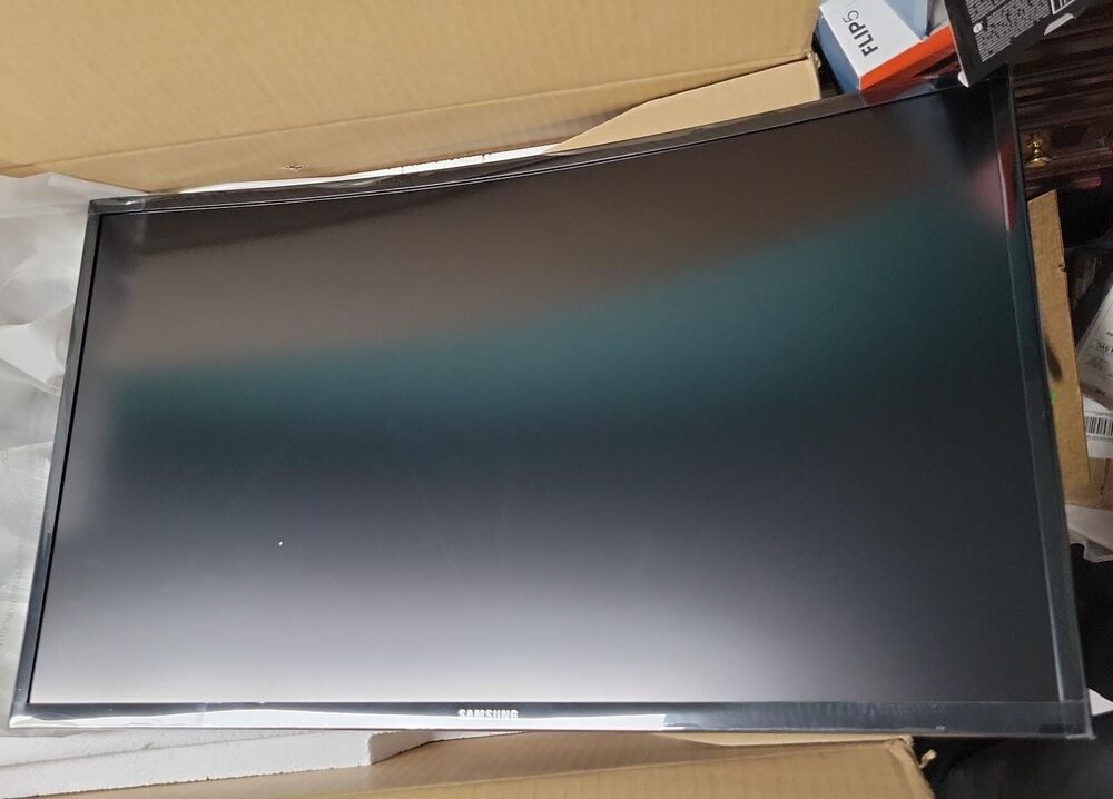 Samsung 27" Ultra-Slim LED Curved Monitor with HDMI (LC27F390FHN)