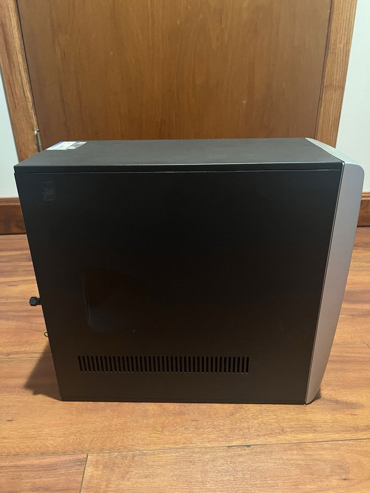 Compaq Presario 6000 6016US Laptop with Windows XP Home Edition
