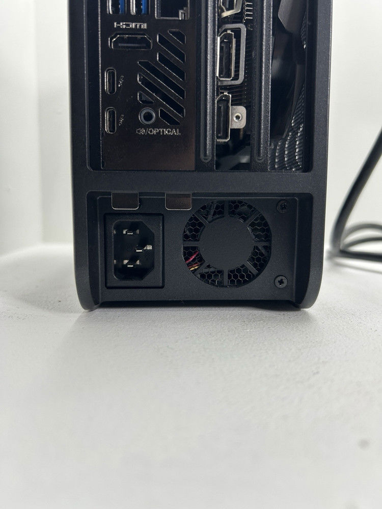Intel NUC9QN i5-9300H Gaming Mini PC with RTX 2060
