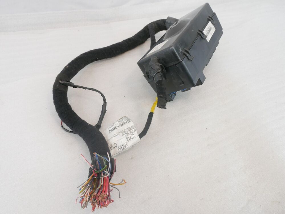 2014-2017 Maserati Ghibli S 3.0L V6 RWD OEM Rear Fuse Relay Box with Cover
