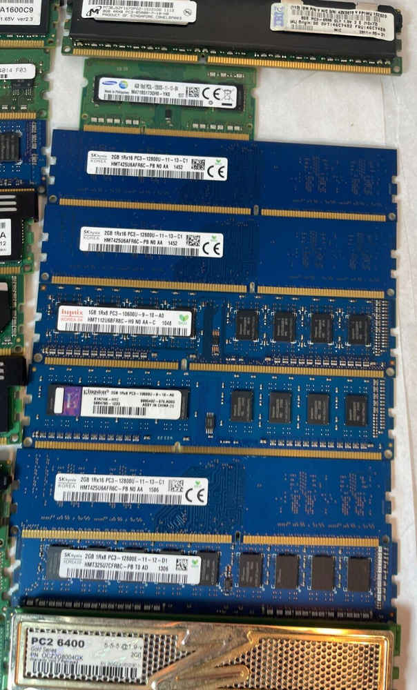 46-Piece Assorted DDR2/DDR3/DD4 RAM Memory Kit