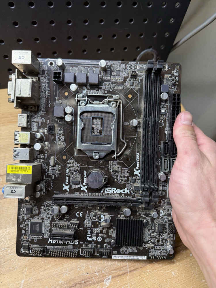 ASROCK H81M-HDS Motherboard - No CPU