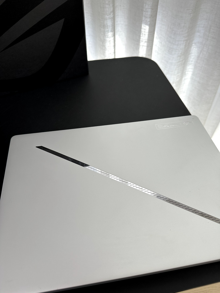 2024 ASUS ROG Zephyrus G14 GA403U White Gaming Laptop