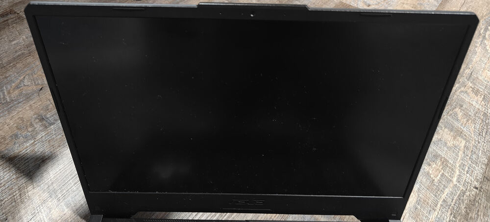 Gaming Laptop with AMD Ryzen 5 Processor - Pre-Owned