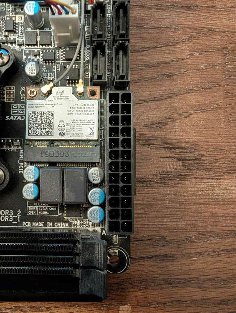 Gigabyte GA-F2A88XN-WIFI Motherboard with AMD A4 7300 APU