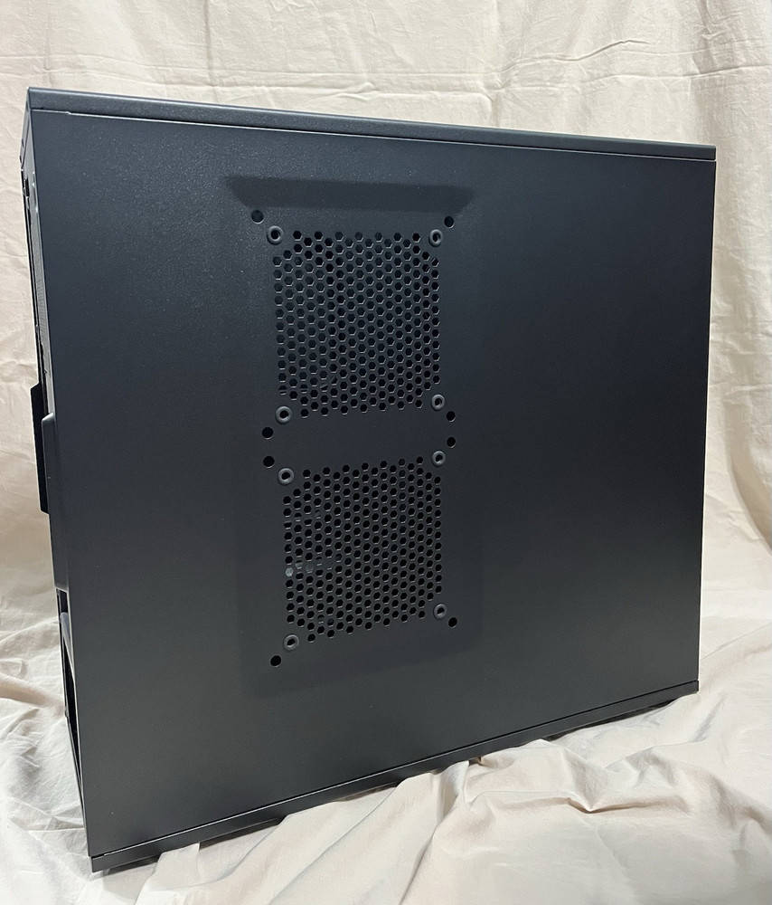 Corsair Carbide Series 200R Mid Tower Gaming Case